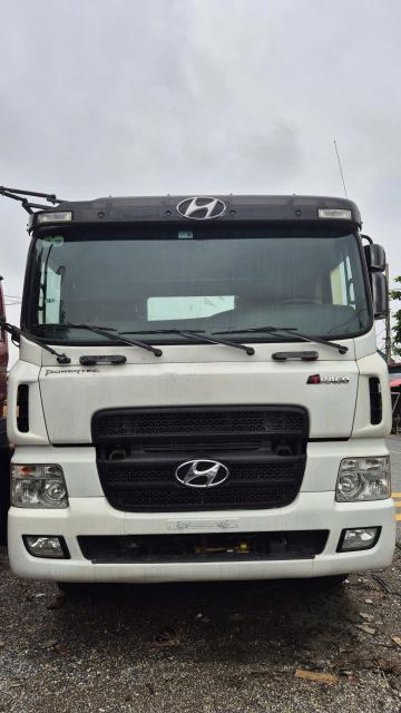 Cần bán xe đầu kéo  Huyndai sx2016 HD1000 xe đẹp