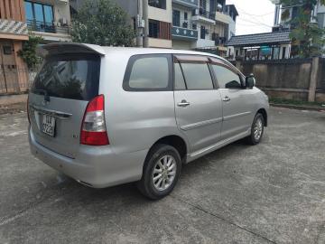 Innova SX 2013 bản e