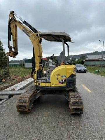 Làm hết công trình e bán máy Yanmar 40 -5b đời 2012 xich guốc cao xu