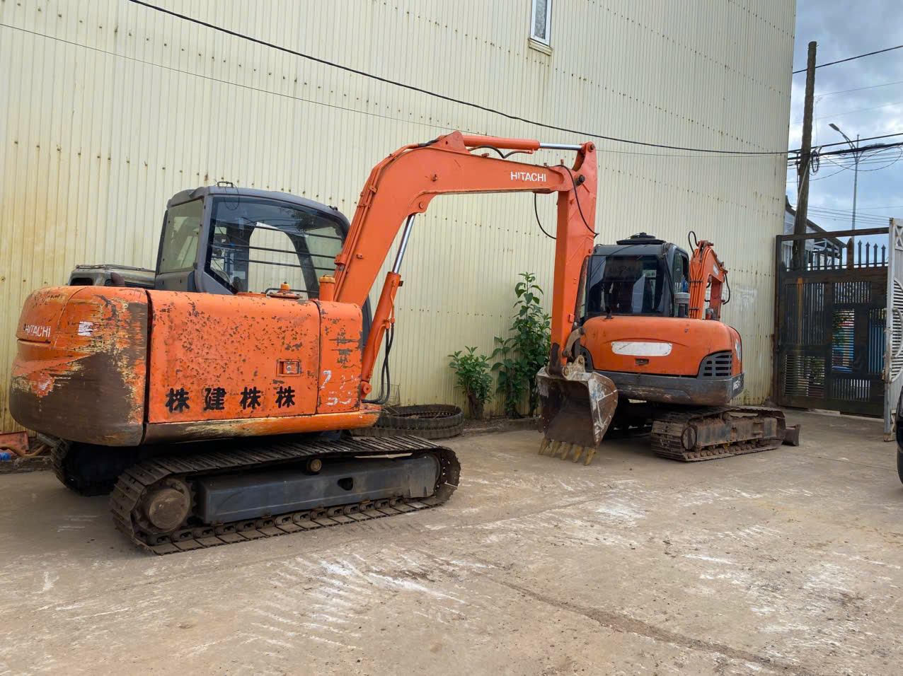 bai dang san rat nhieu may cong trinh to nho du loai cho cac anh em lua chon