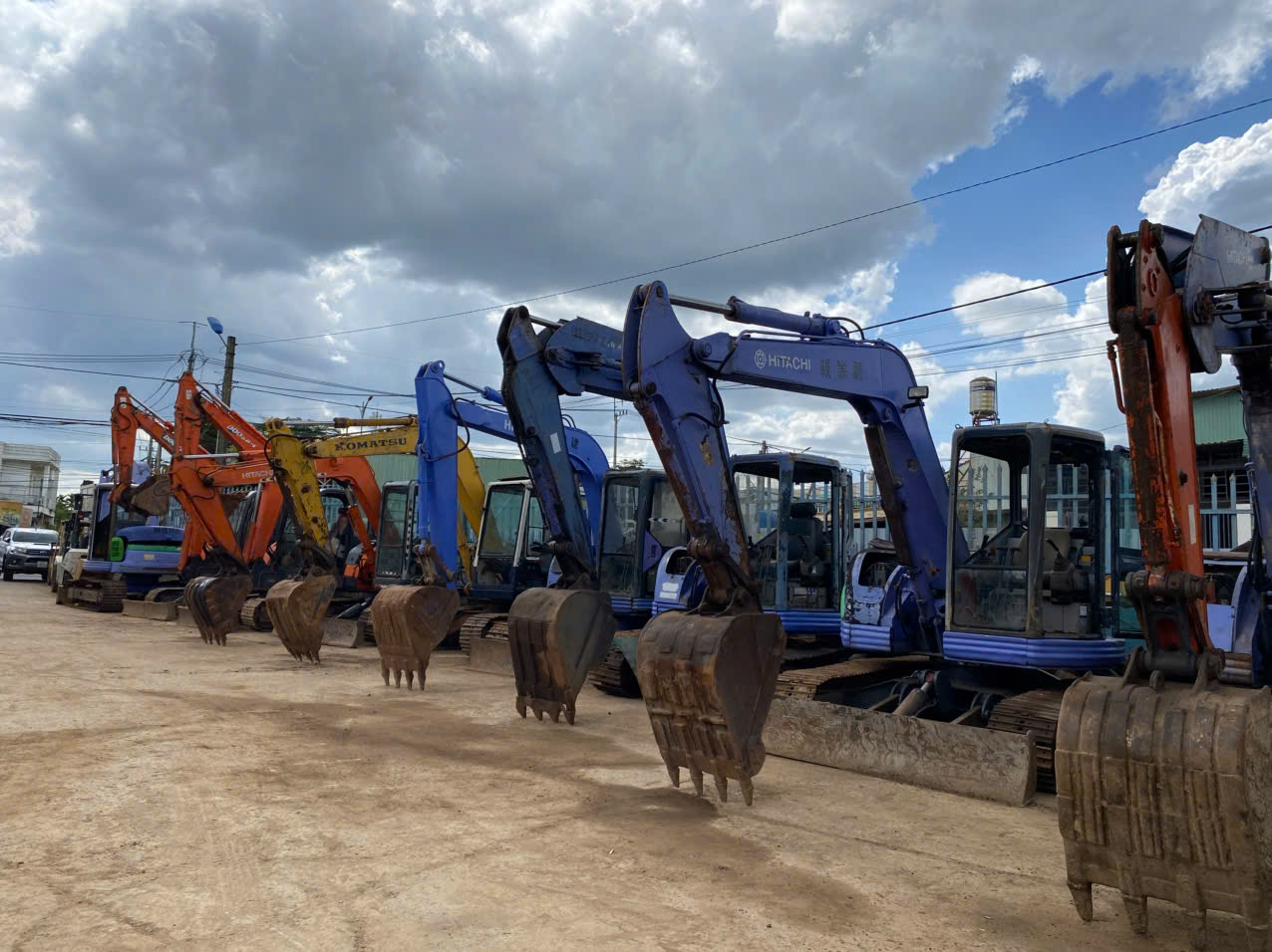 bai dang san rat nhieu may cong trinh to nho du loai cho cac anh em lua chon