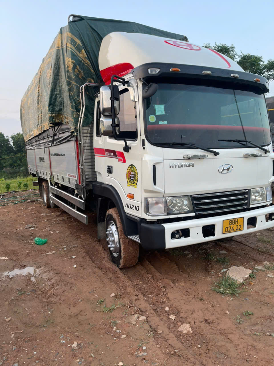 ban hd210 sx2015 dang ki 216 tai 13t5