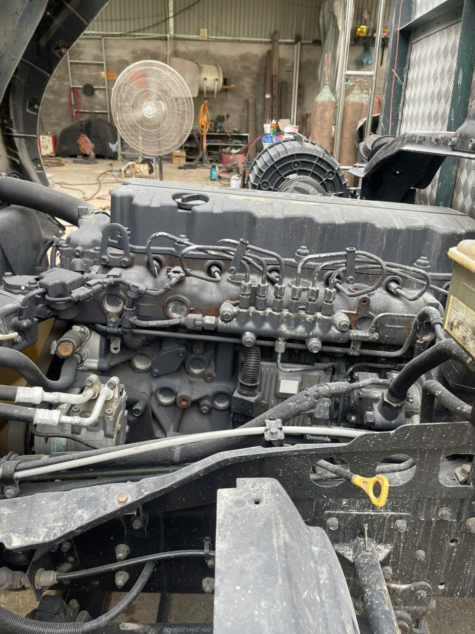 ban hd210 sx2015 dang ki 216 tai 13t5