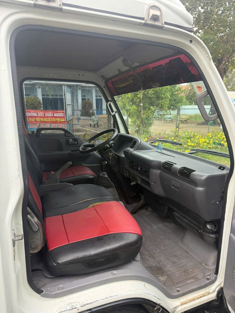 ban isuzu 2015 tai 1.9 tan