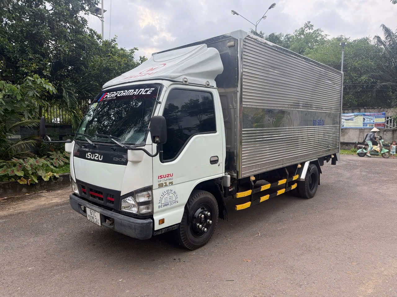 ban isuzu 2015 tai 1.9 tan