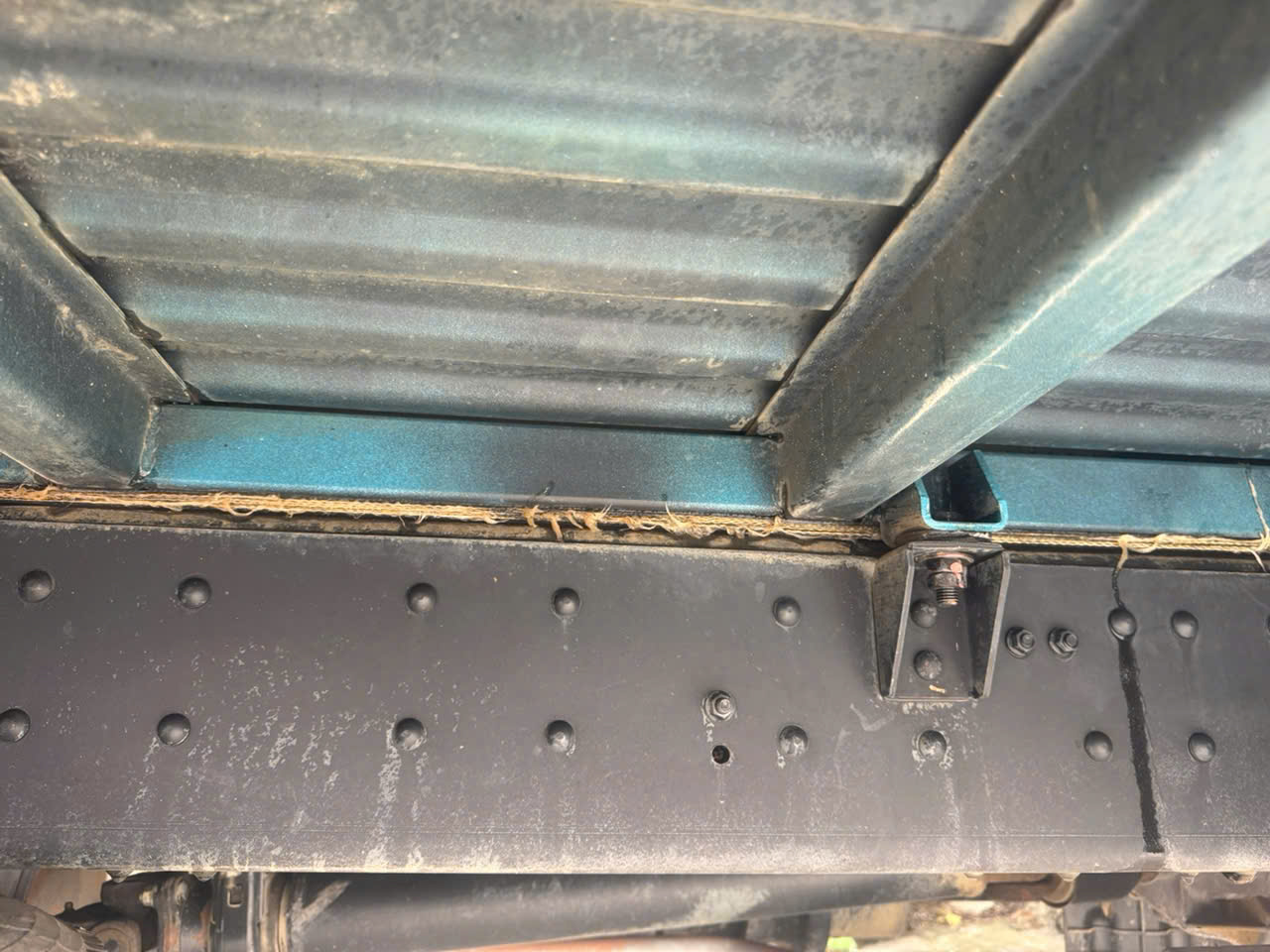 ban k250l san xuat 2021 zin k loi nho may so zin thung lot inox dai 4m5