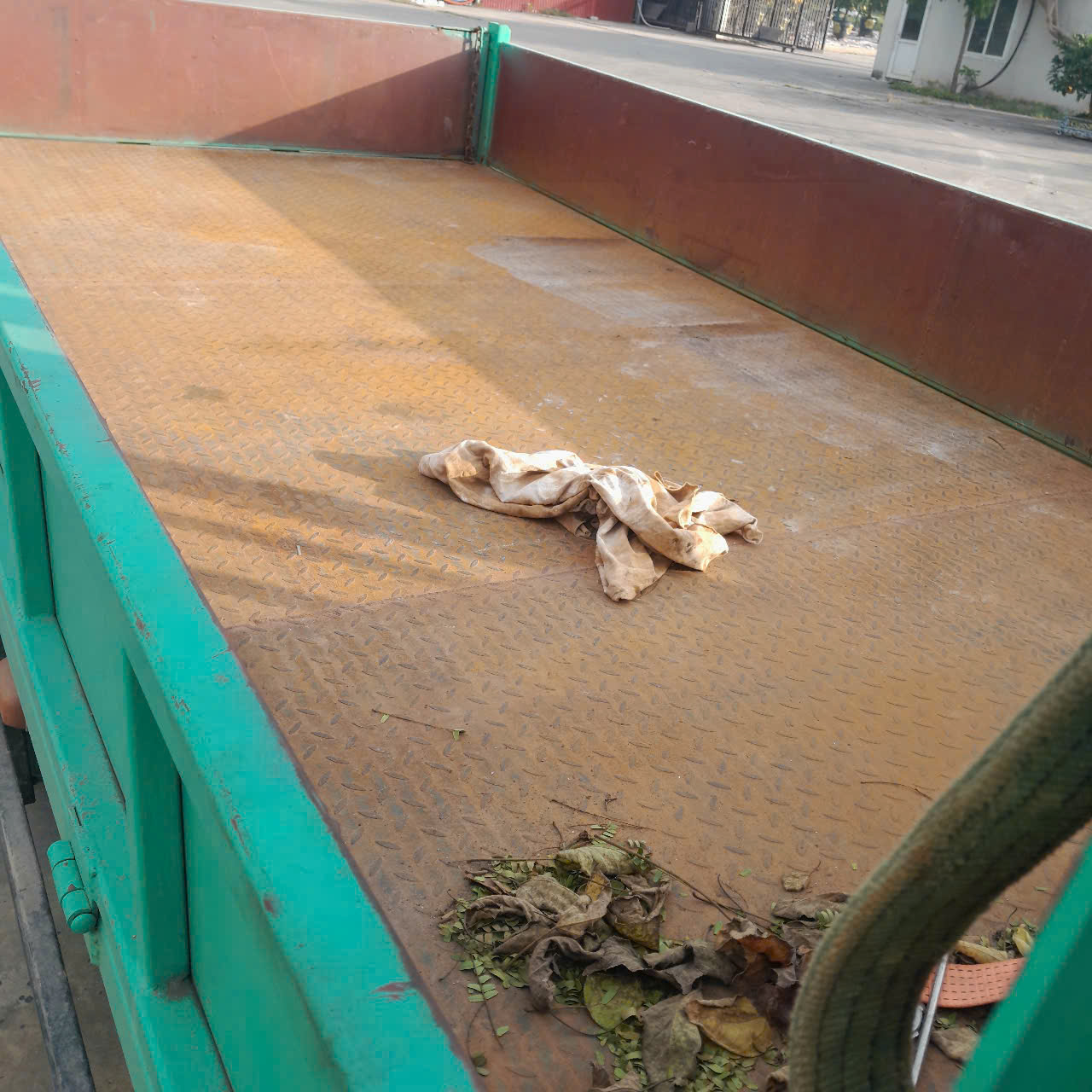 ban thaco olin 500b  doi 215