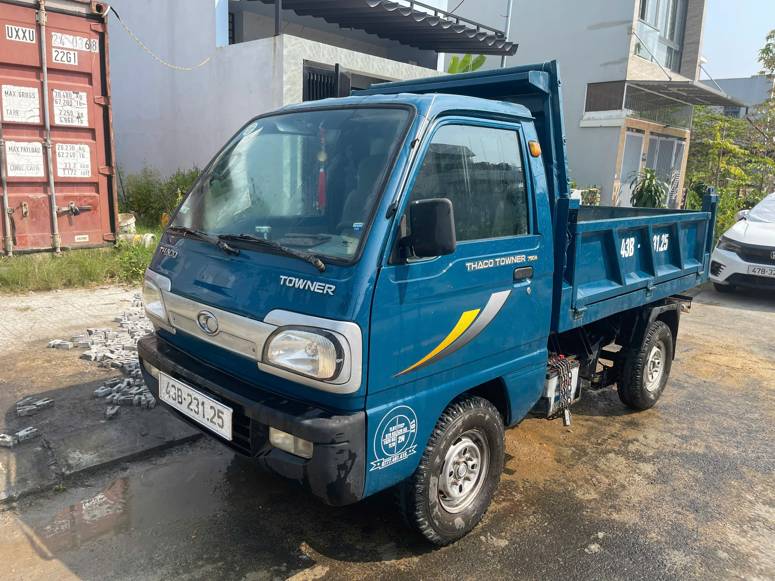 ban xe ben thaco towner 750a doi 2014