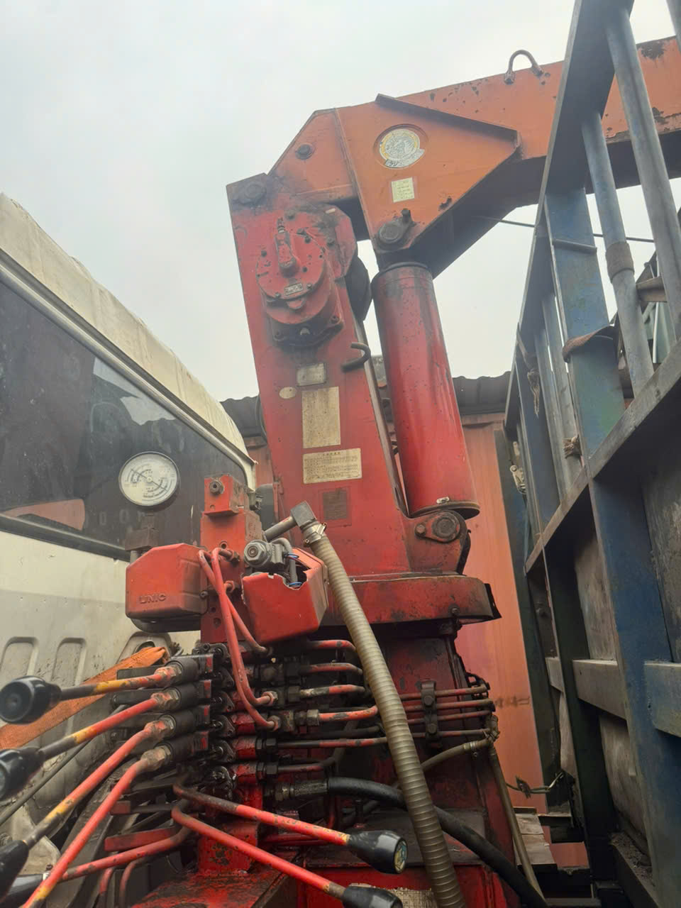 ban xe cau dongfeng 8t sx2007