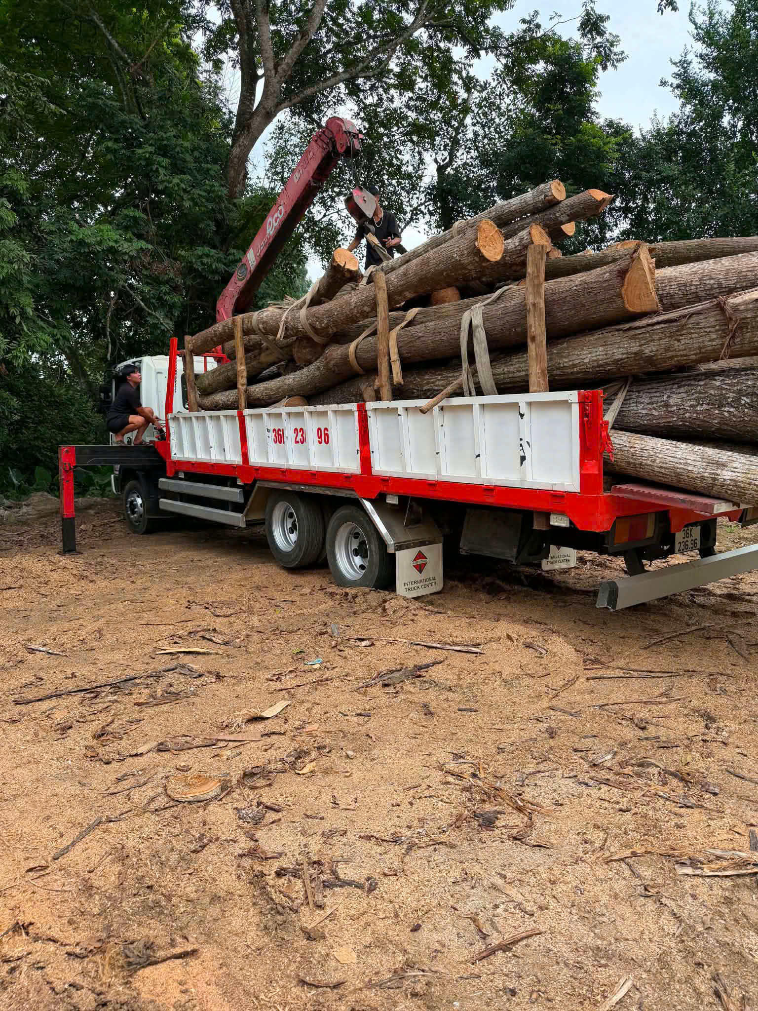 ban xe cau huyndai hd210 sx2015