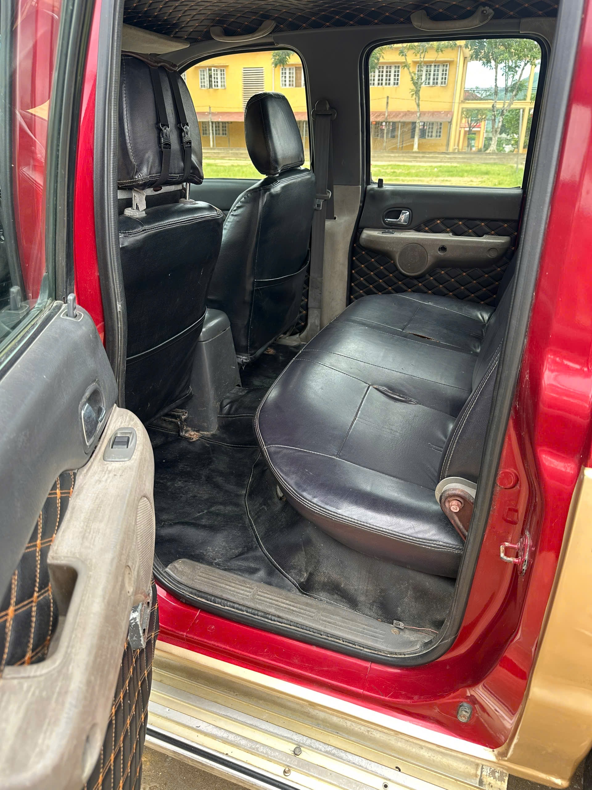 ban xe ford sx204 2 cau may dau