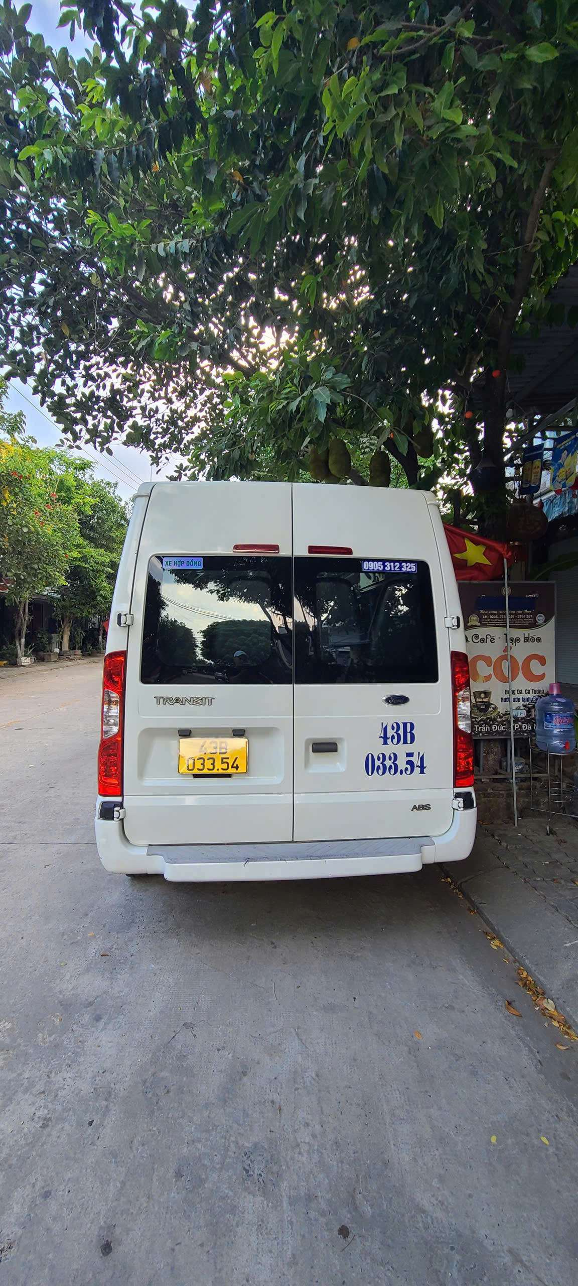 ban xe ford transit sx2017