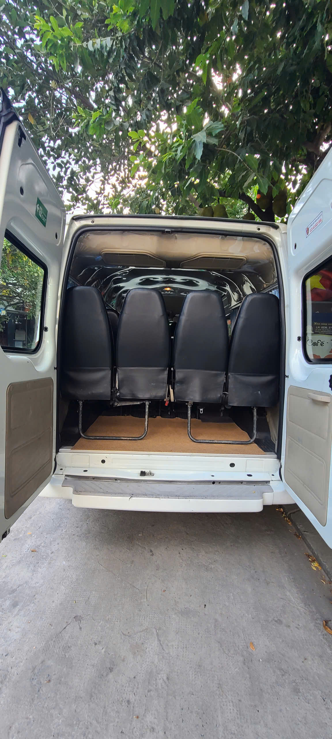 ban xe ford transit sx2017