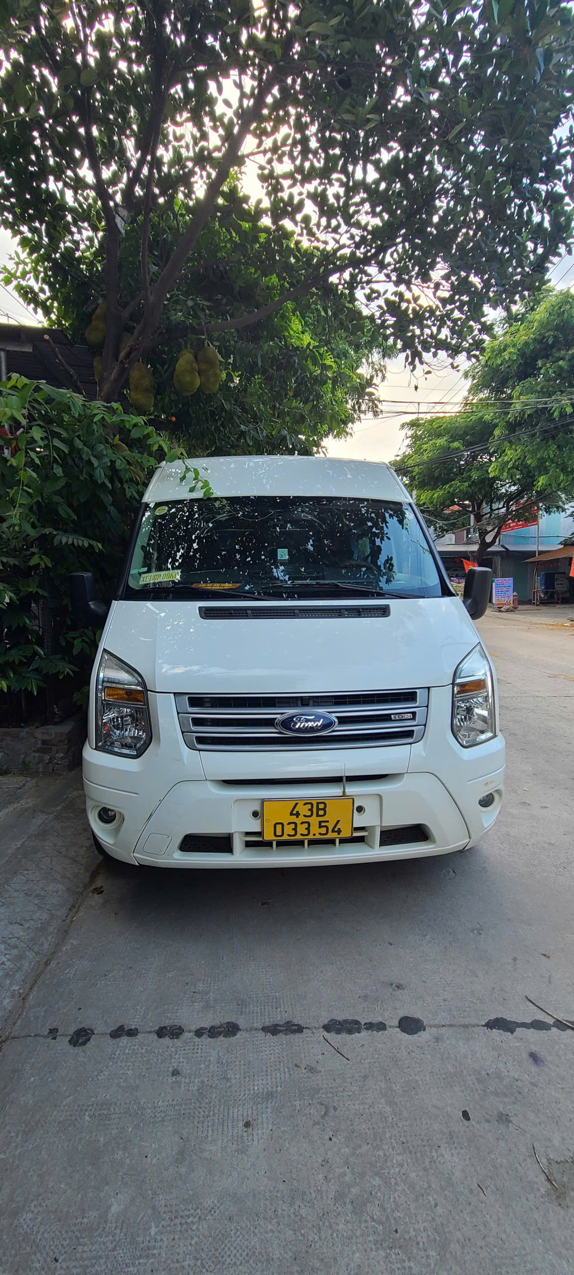 ban xe ford transit sx2017
