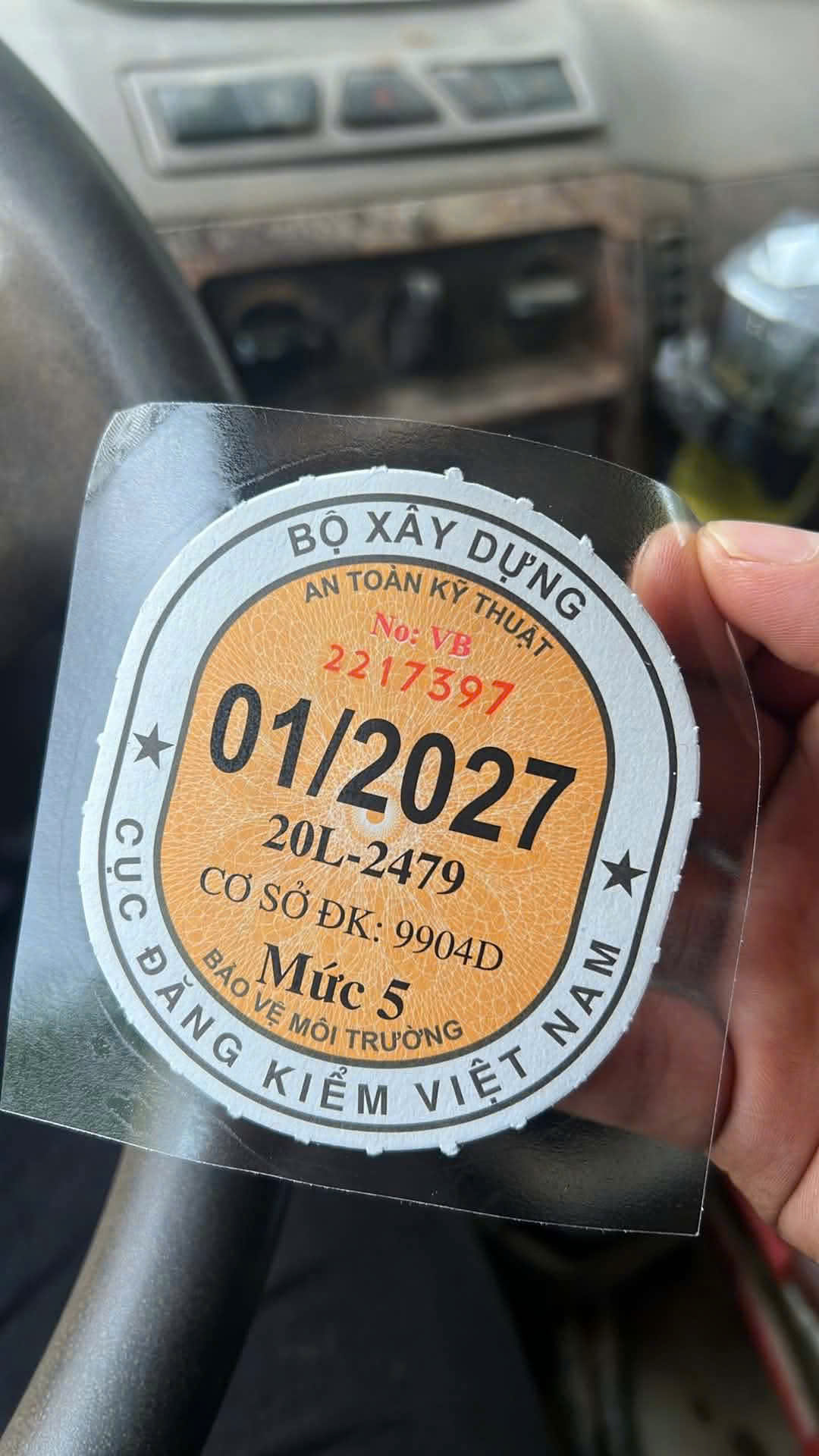 ban xe hoa mai 3,5 tan nang tai , dieu hoa ret buot