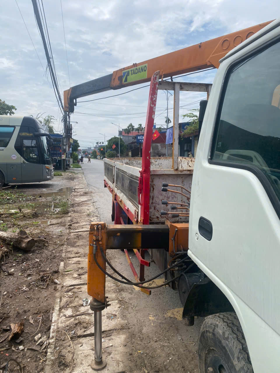 ban xe isuzu 2004 bo kham ,xe2,5 can2,5 tanado