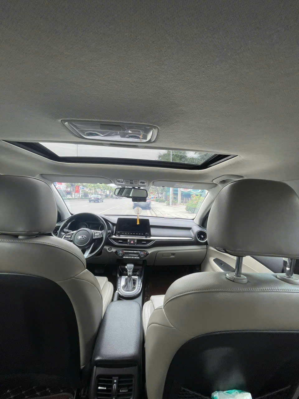 ban xe kia cerato sx 2019 so tu dong .