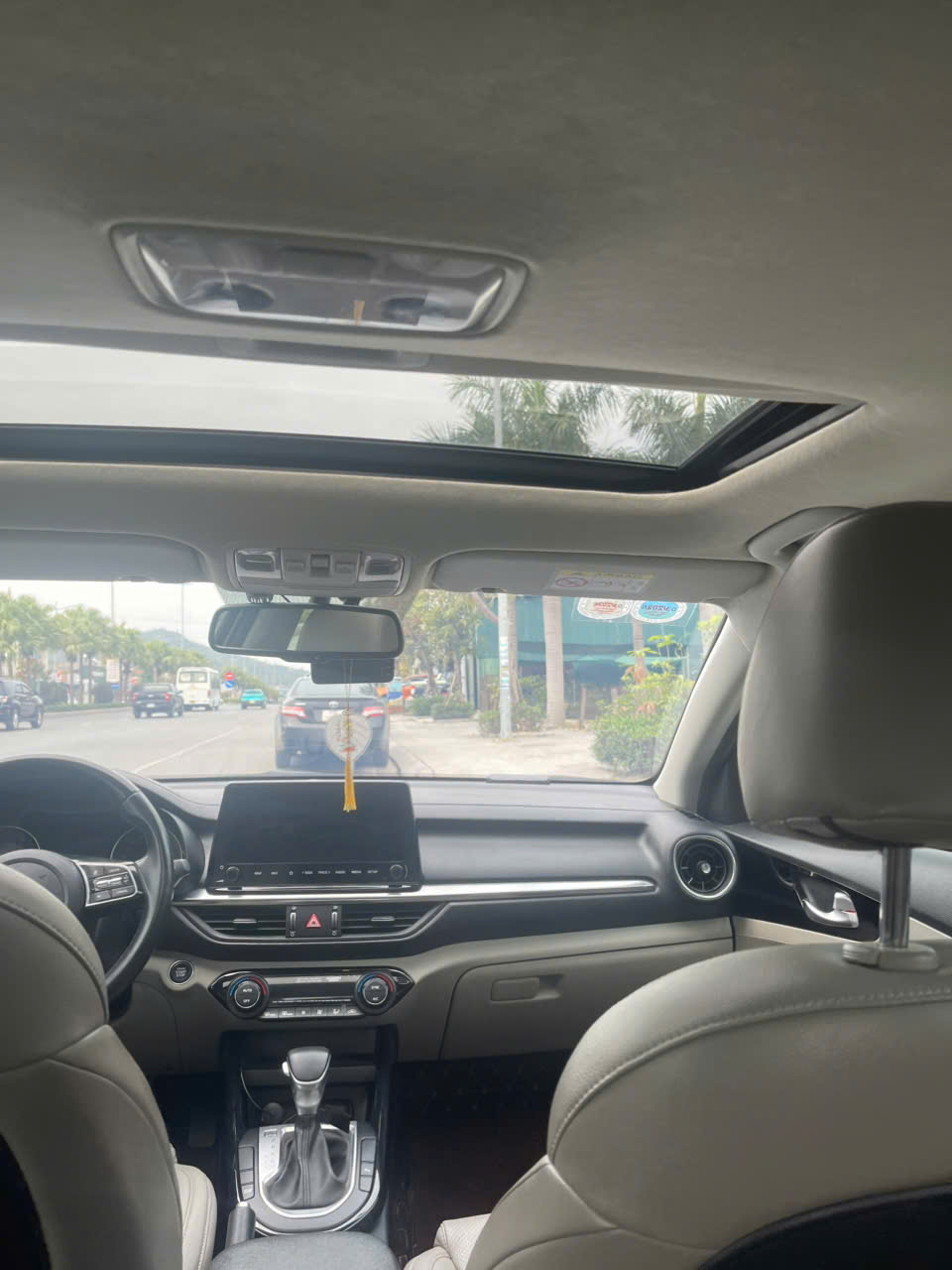 ban xe kia cerato sx 2019 so tu dong .