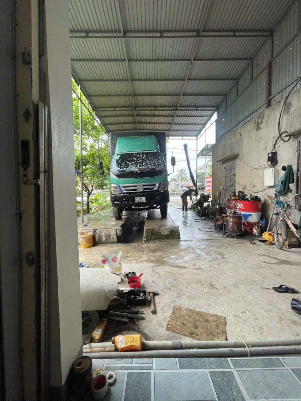 ban xe olin 800a sx2011 , rong 2m4 cao 2m6dai 9m3
