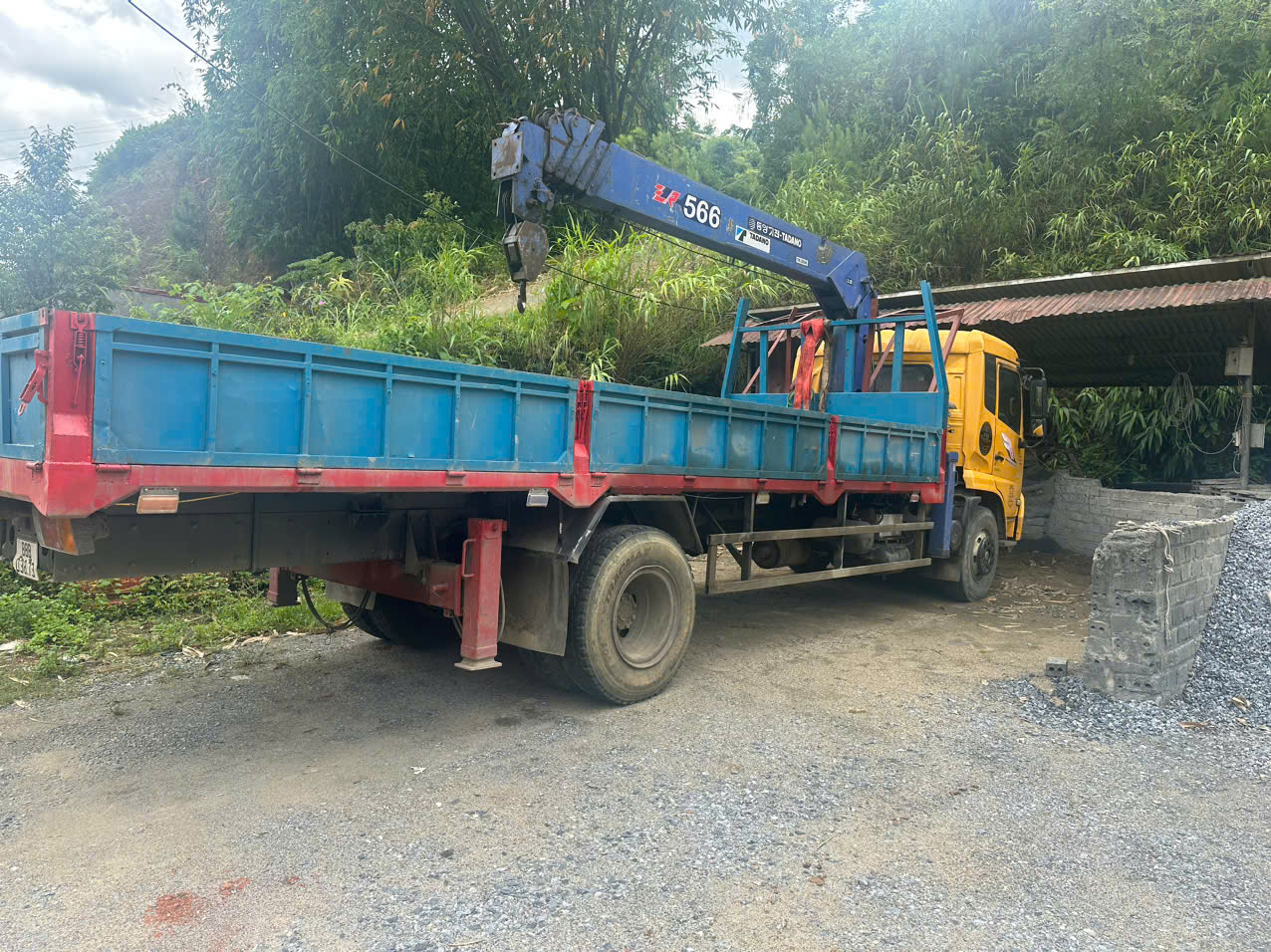 ban xe tai cau dongfeng sx2012