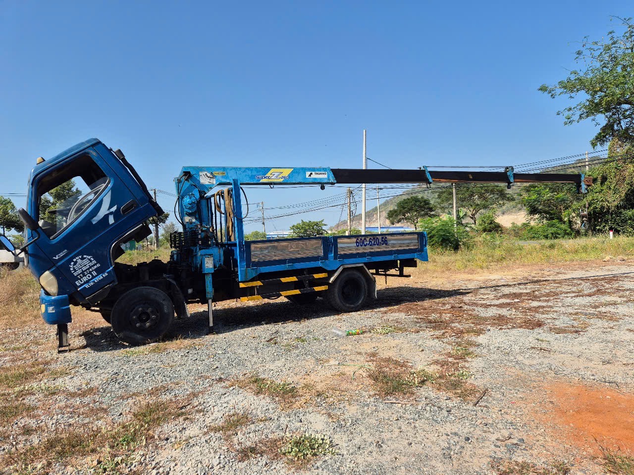 ban xe tai cau veam sx2013 , can cau bai nhat tadano 2 tan , 4 khuc cabin may dep , gam may kia , anh em thien chi lh 0799997972 . xe ba ria , vung ta