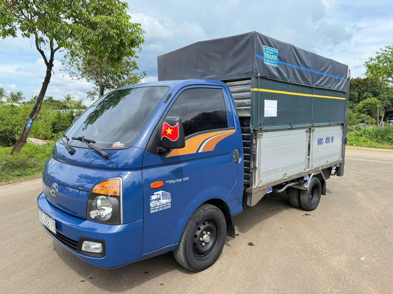 ban xe tai huyndai potter 1 sx2018, tai trong 950kg