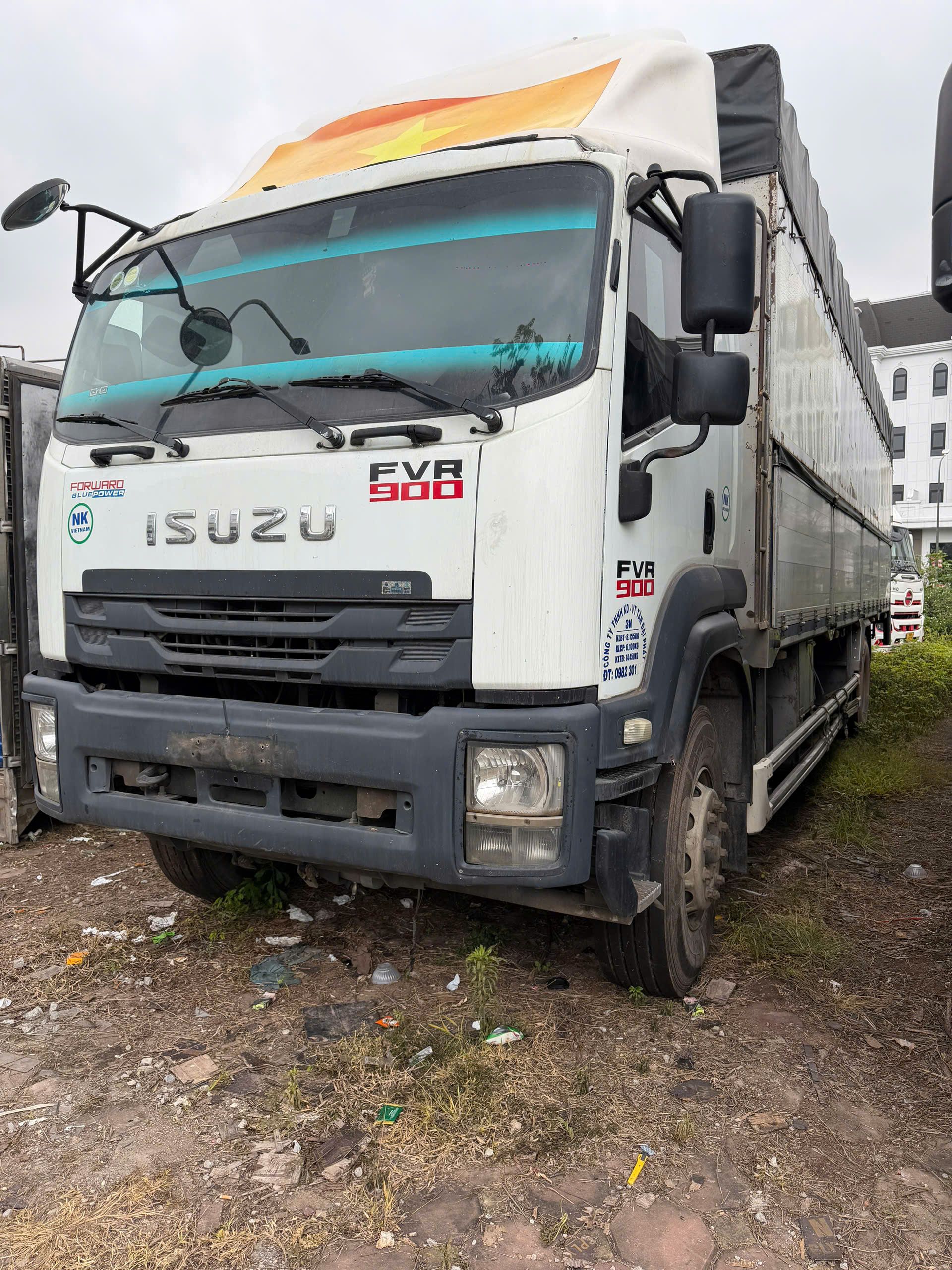 ban xe tai isusu 8tan doi 219 thung