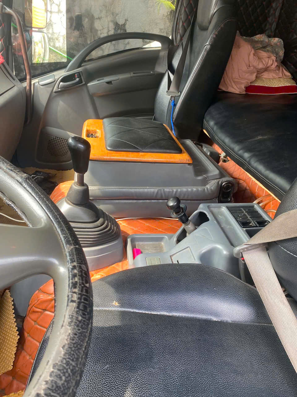 ban xe tai isuzu sx2015 , cabin may zin