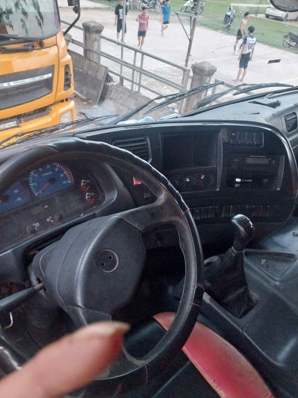 ban xe tai thung dongfeng sx2014