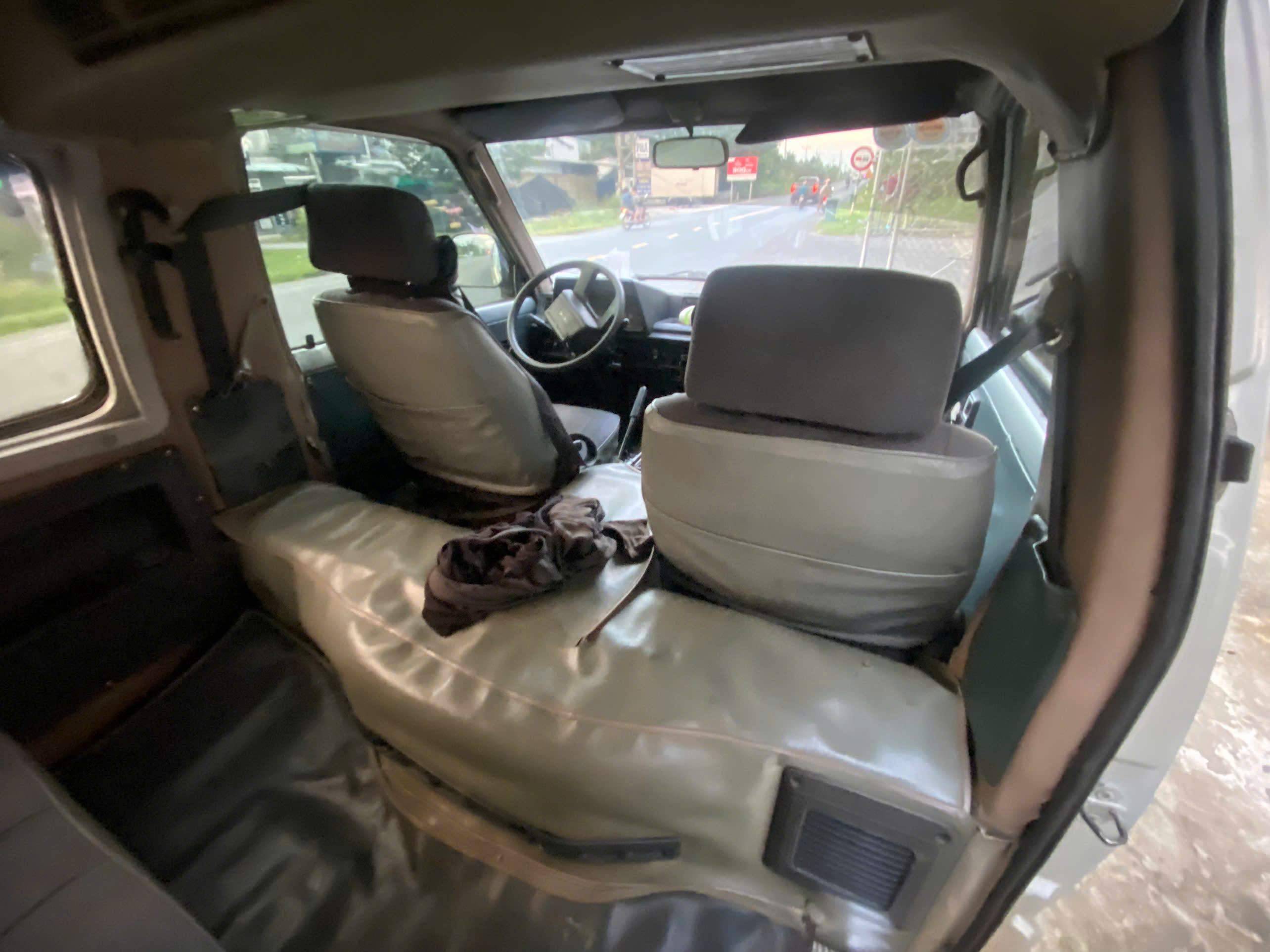 ban xe toyota 7 cho xe chay nghiem chinh may moc ok chay xa tot