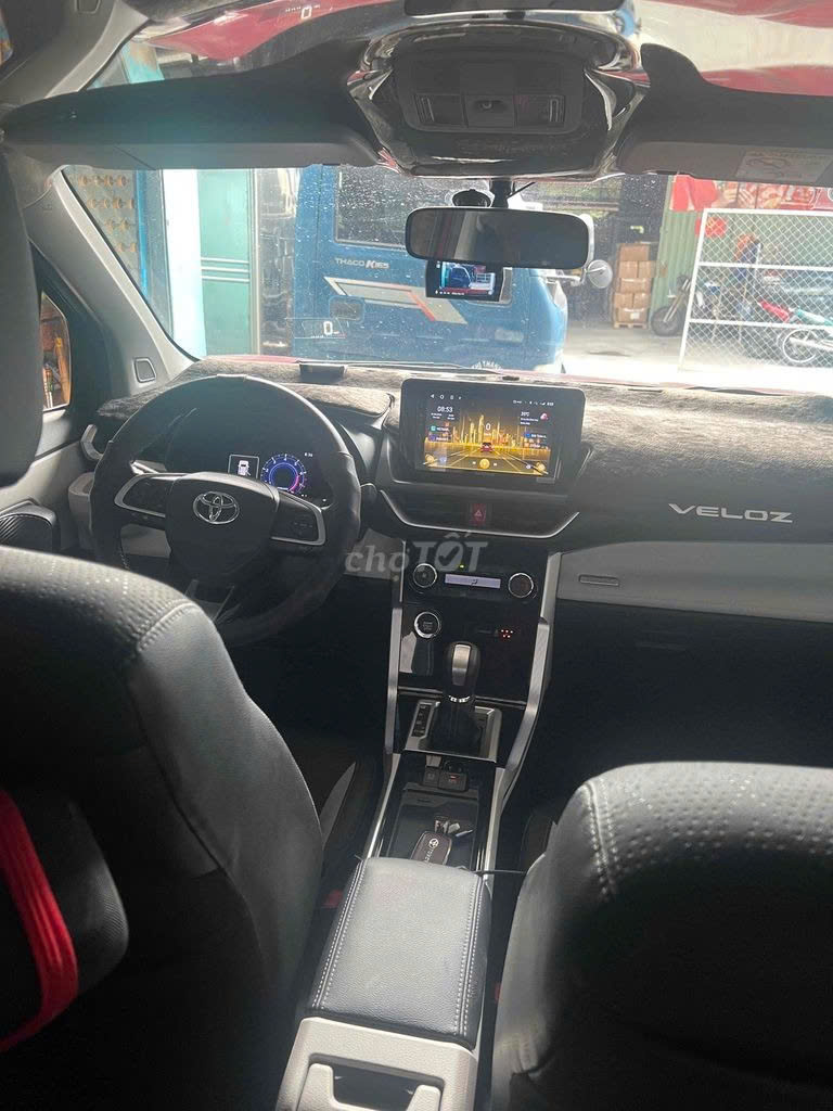 ban xe toyota veloz mau do, dang ky lan dau 2024