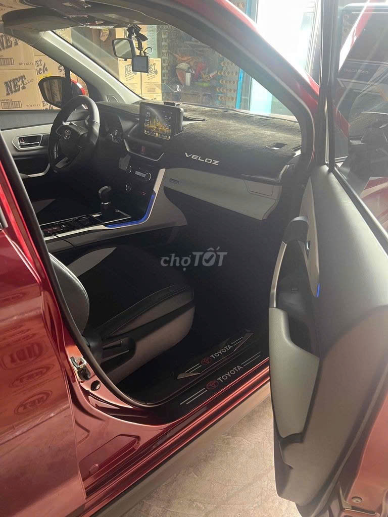 ban xe toyota veloz mau do, dang ky lan dau 2024