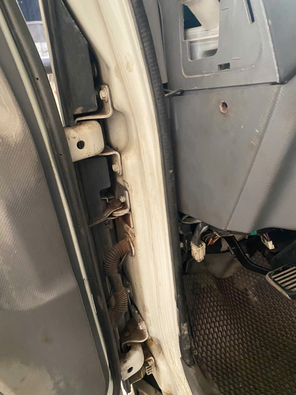 can ban isuzu doi 215