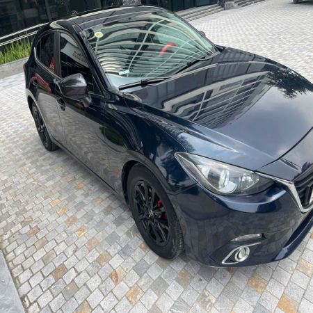 can  ban mazda 3 hatchback 1.5 – mau xanh dep