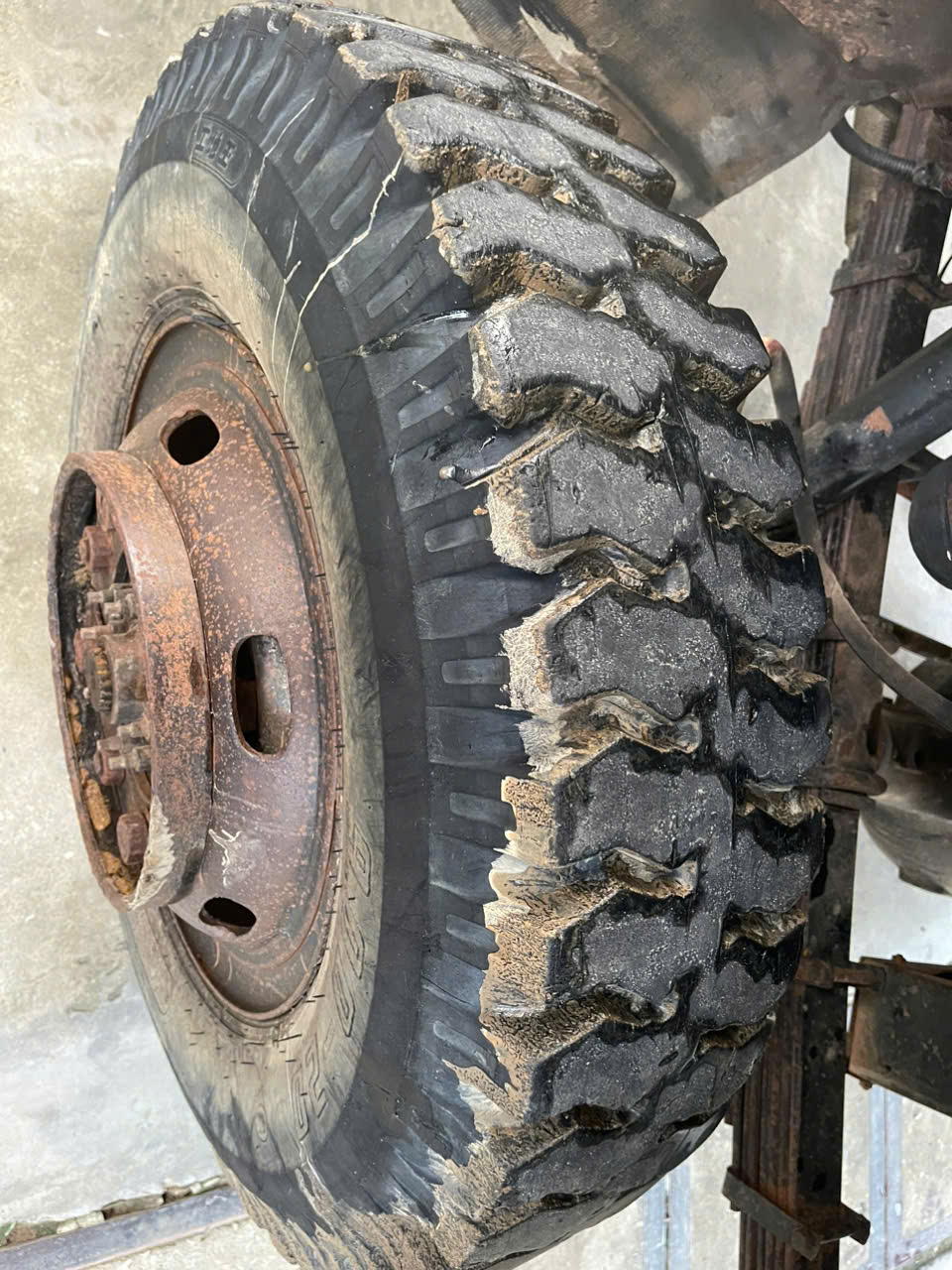 can ban xe hoa mai 5t 2 cau sx 2010