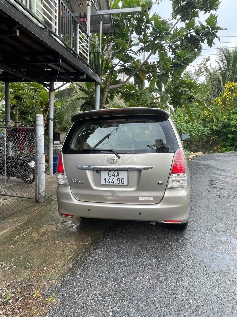 can ban xe innova 2011 ban g xe gia dinh