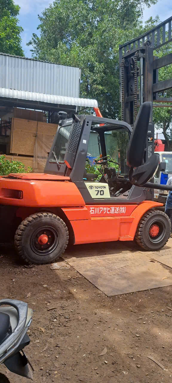can ban xe nang toyota 7 tan