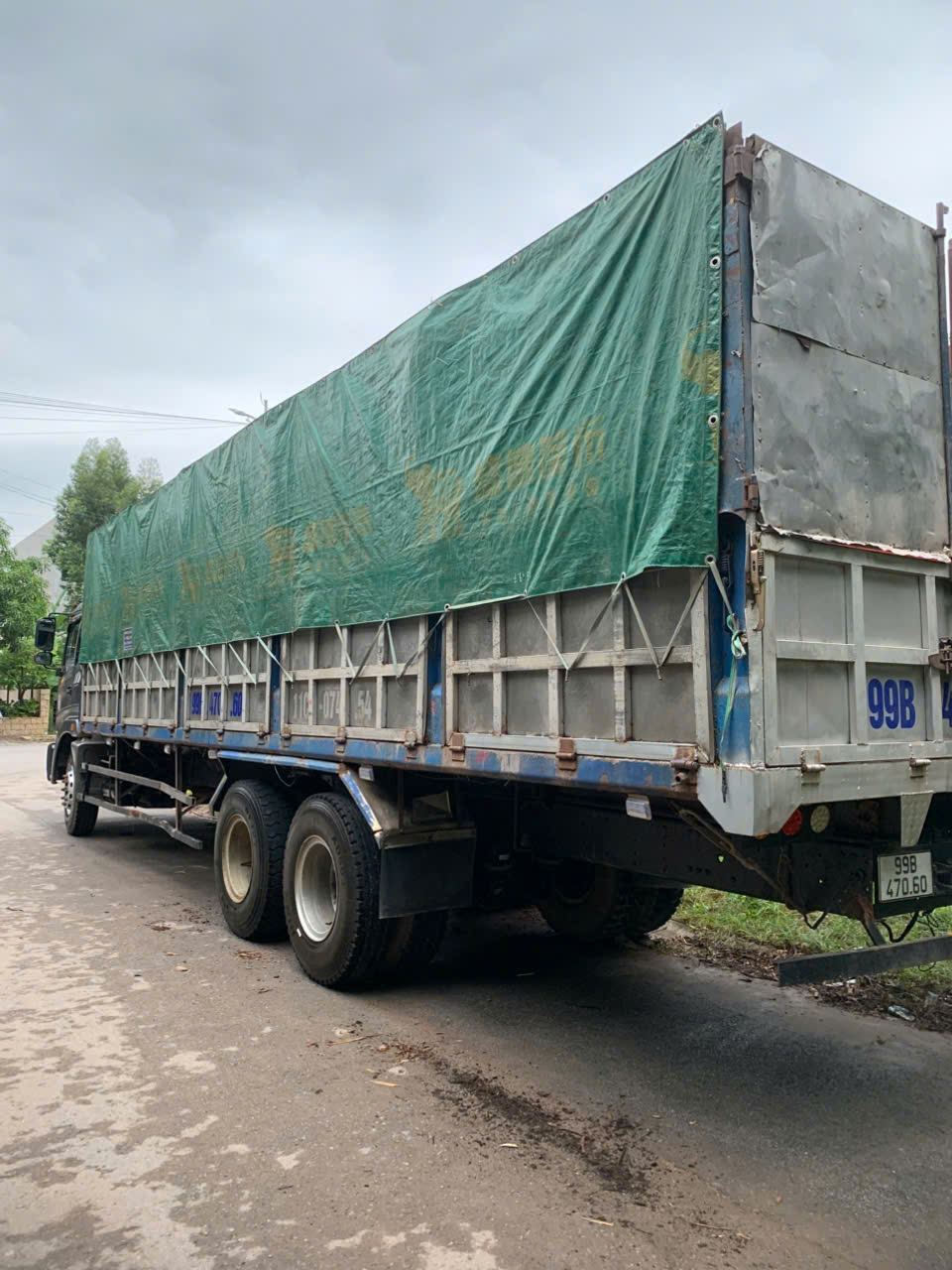 chinh chu ban xe tai thung thaco auman sx2015 , cabin may chat