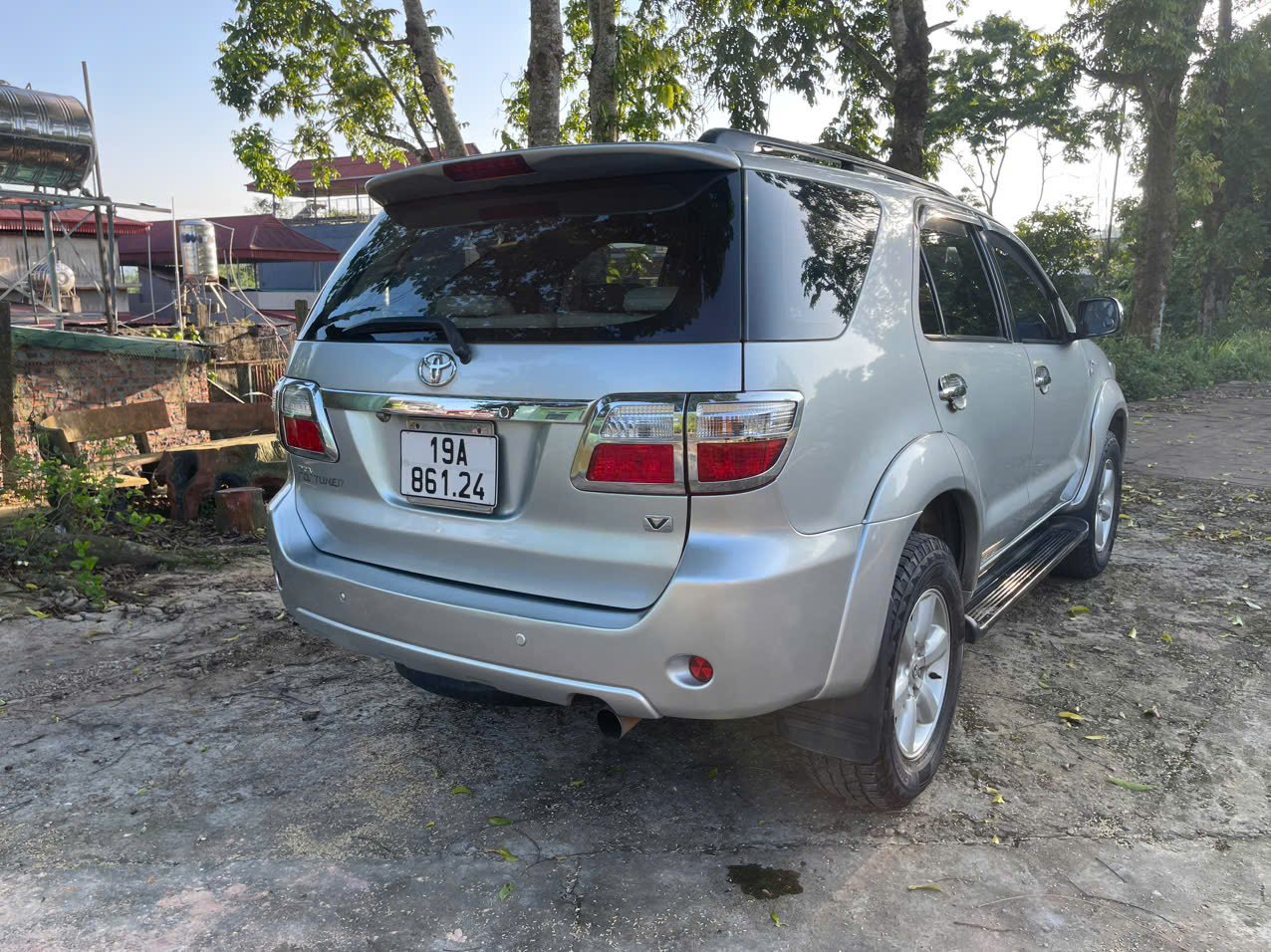 chinh ten chinh chu can ban xe fortuner v sx 2010