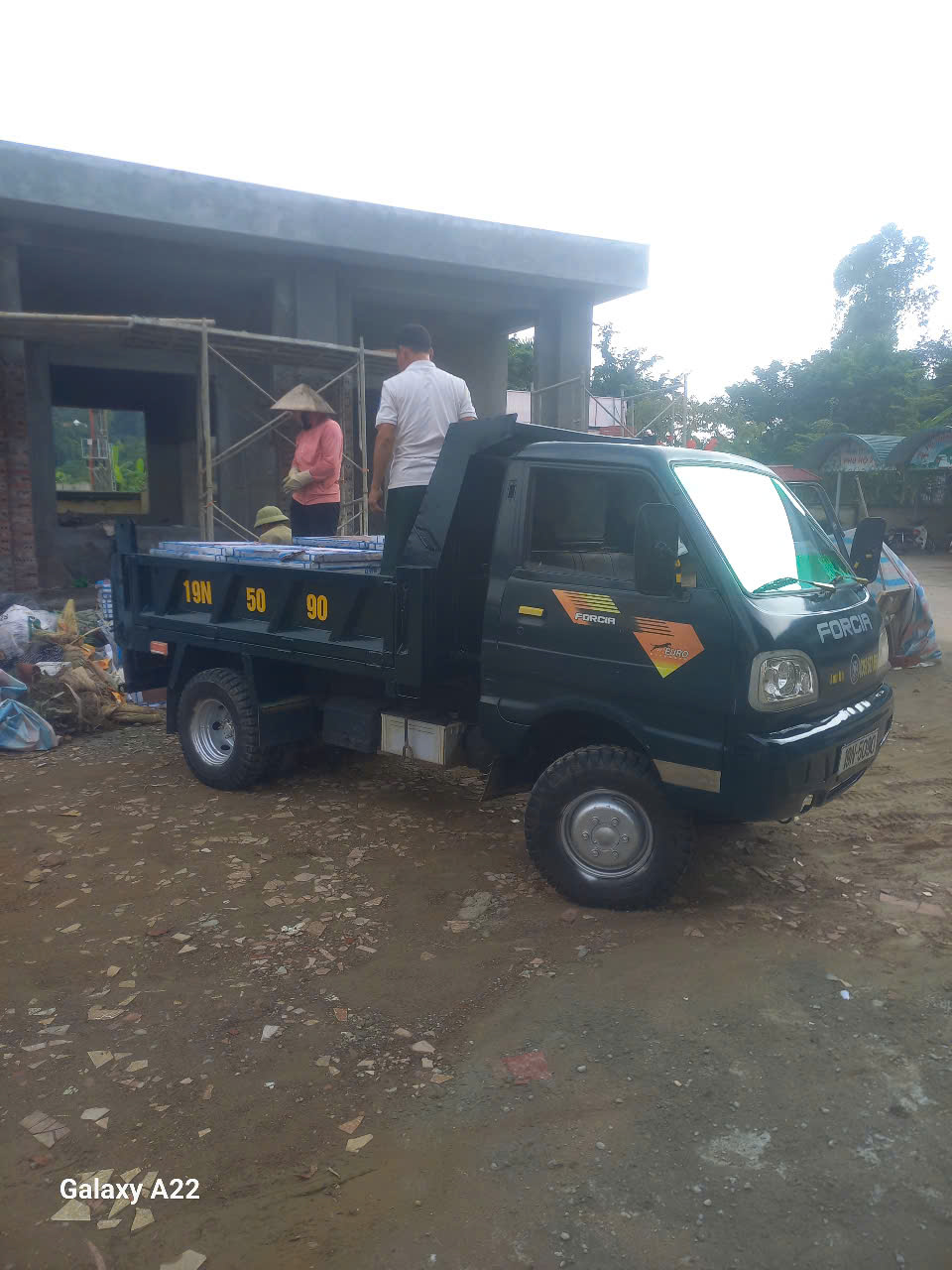 dk 210 kham moi tinh xe da len tro luc lai lop moi ca dai