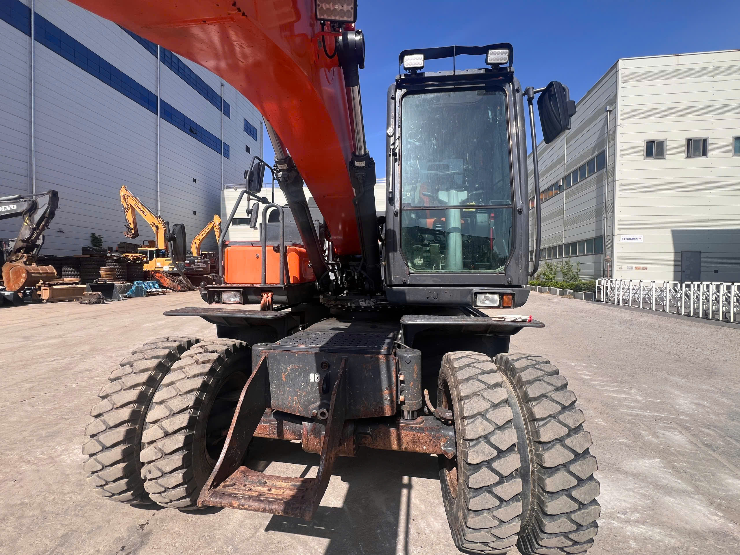 dx140w-5k/2018 xe vua ve viet nam nhap khau tu han quoc chat luong cao