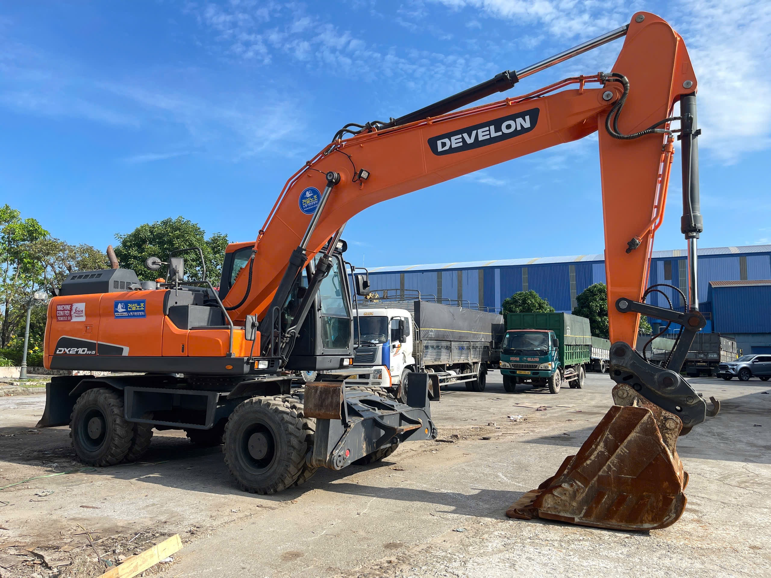 dx210w/2018 xe moi nhap tu han quoc