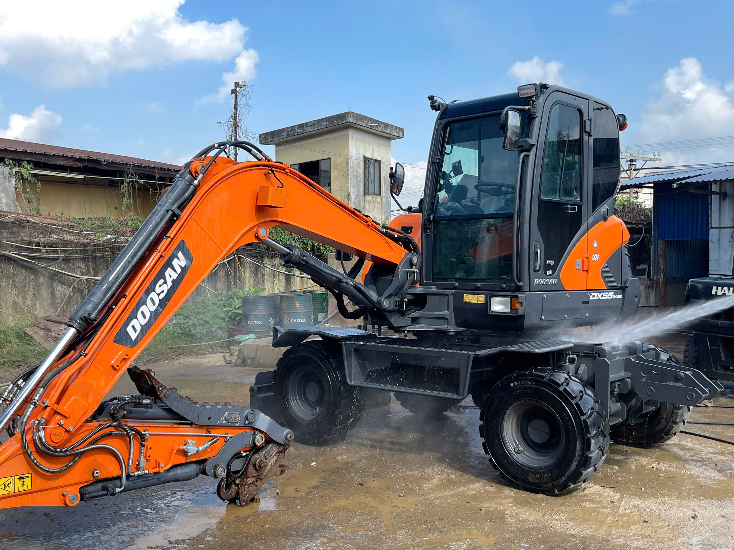 dx55w-5k /2018 chat luong rat dep vua ve den viet nam lien he 0912746567 -0974235882
