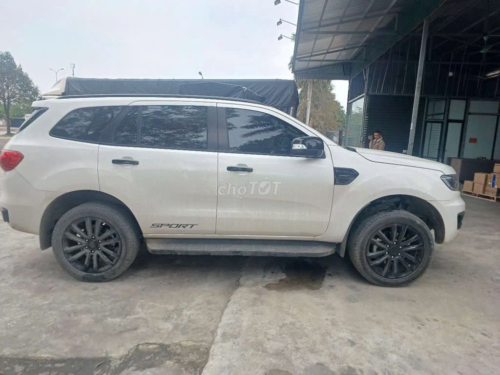 ford everest 2021 ban sport - 50000 km- 899 trieu dau