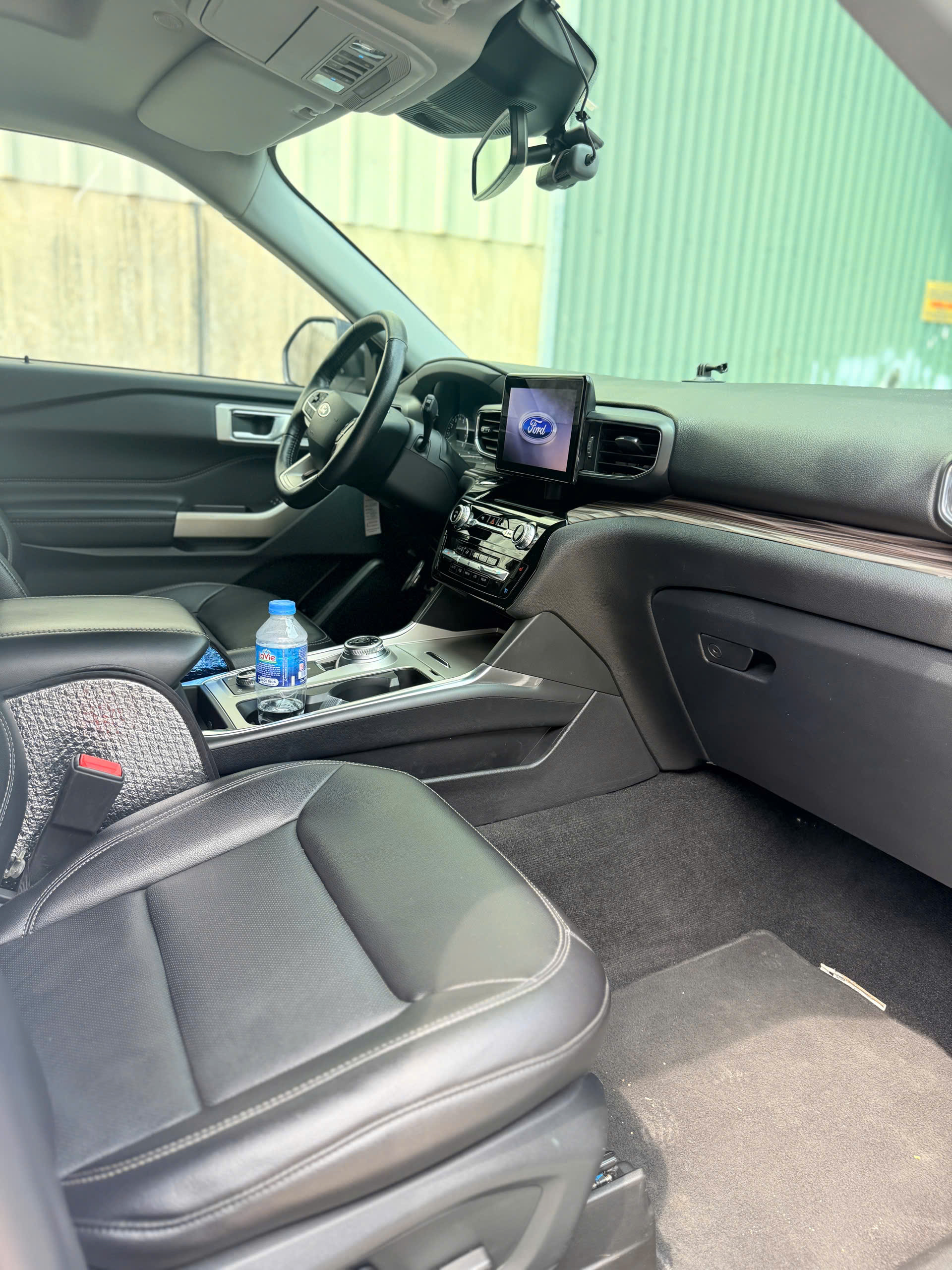 chinh chu ban ford explorer 2022 trang 67000 km