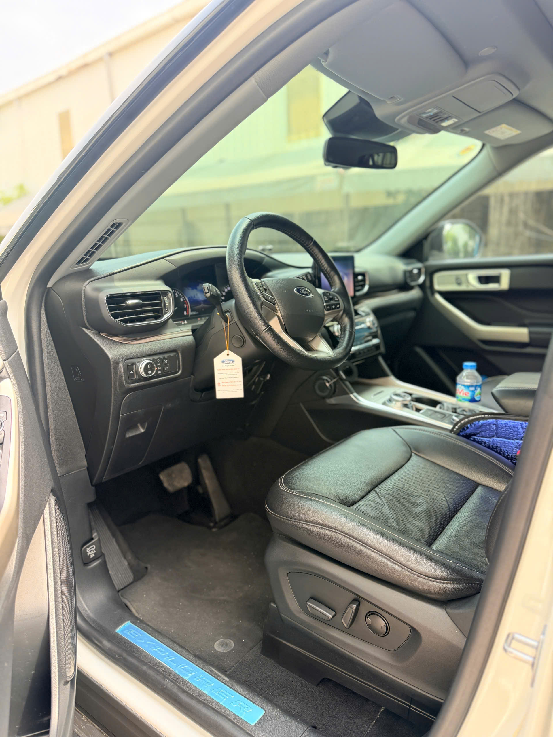 chinh chu ban ford explorer 2022 trang 67000 km
