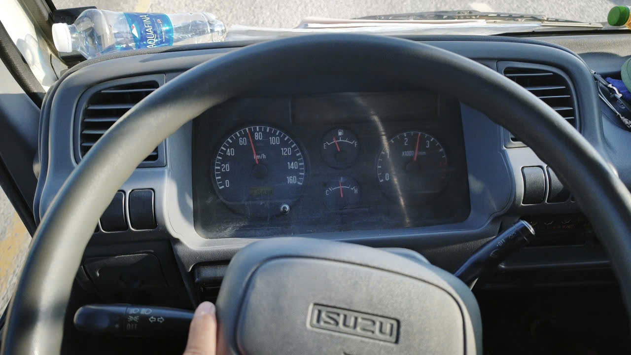 gia dinh ban isuzu doi 217   xe dep may chat thung be vuong van