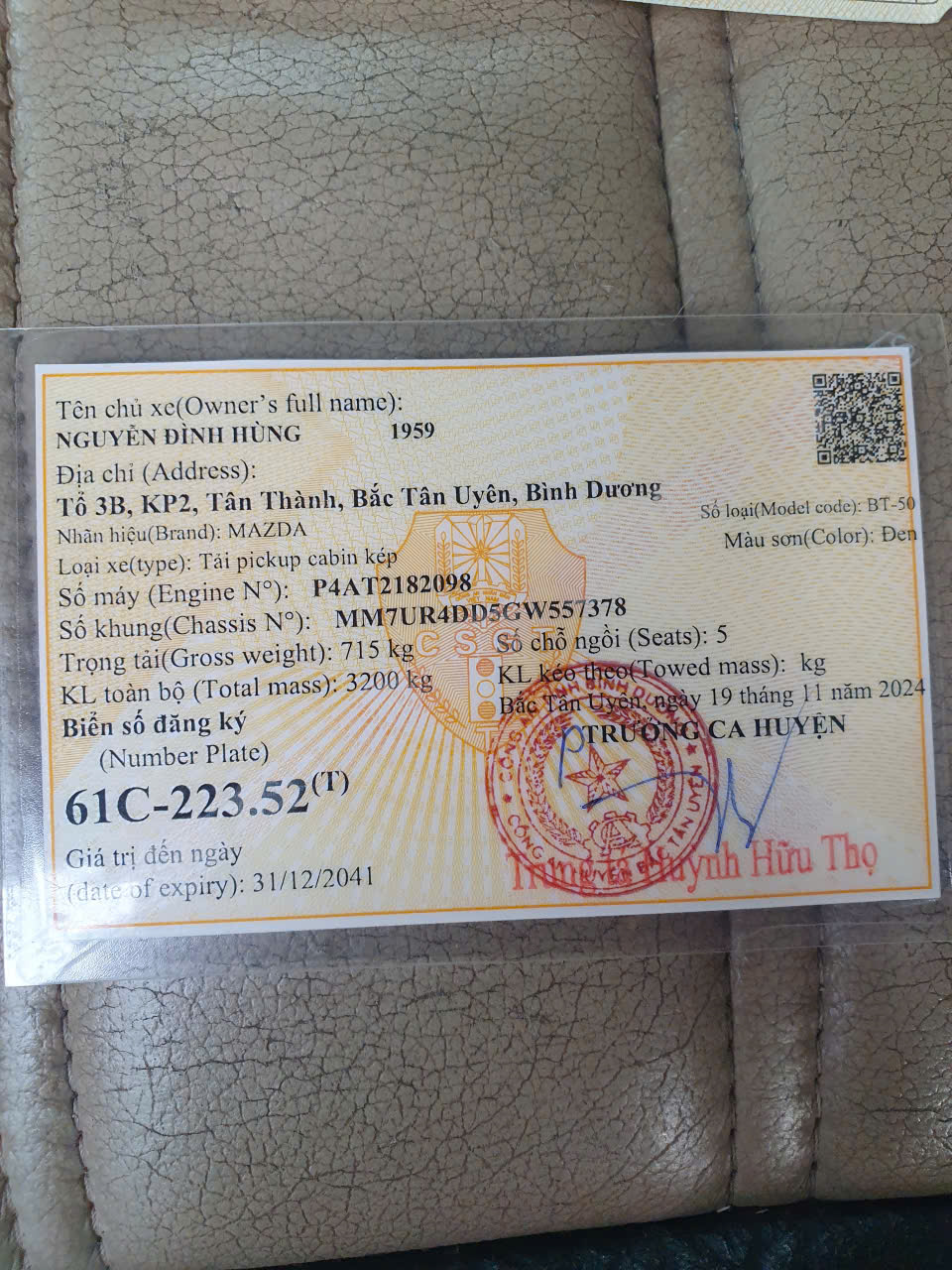 gia dinh ban xe mazda bt50 sx2016