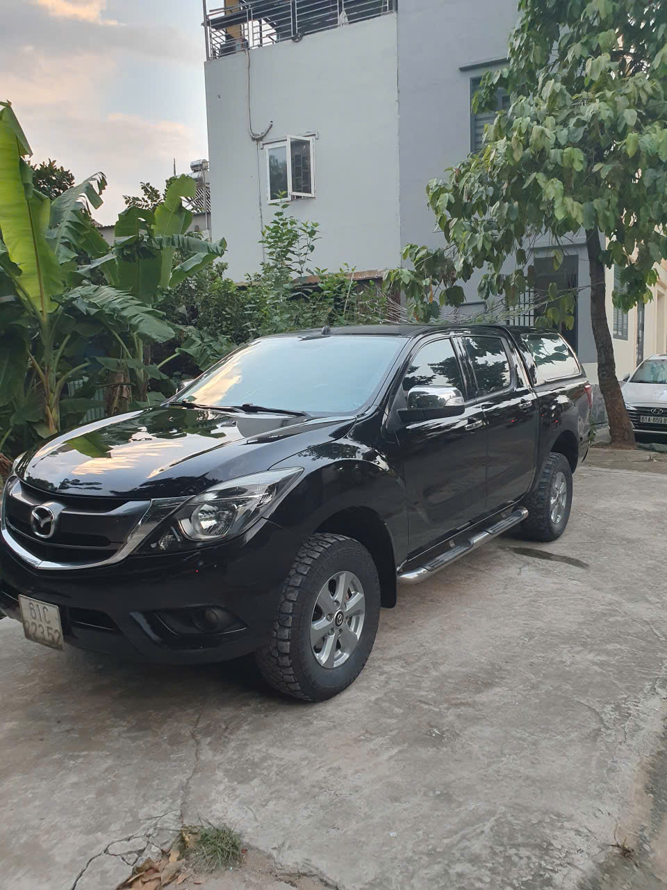 gia dinh ban xe mazda bt50 sx2016