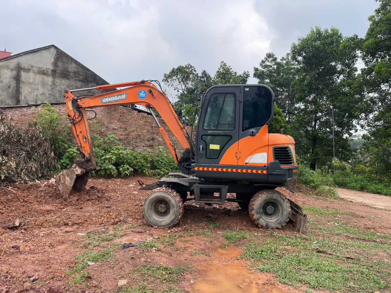 gia dinh can ban may doosan